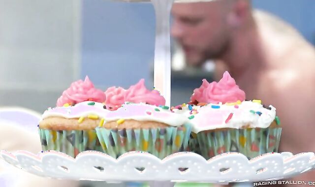 Let'em Slurp Cake two