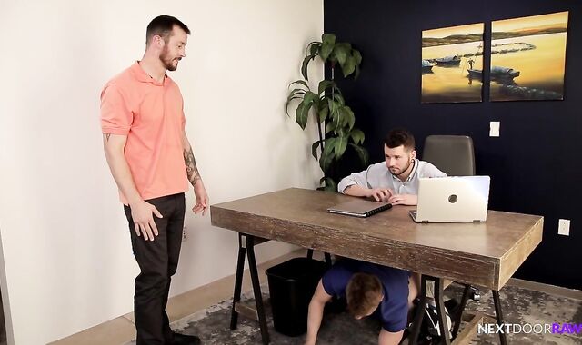 Next Door Moist - Muscly Mark Lengthy agrees to stiff fucky-fucky