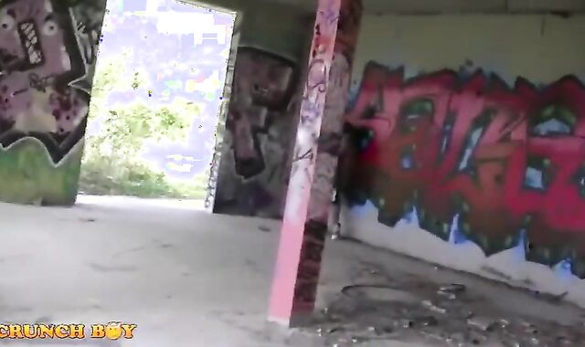 Viktor Barebacks A muscular platinum-blonde