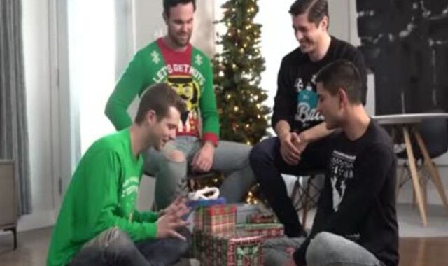 It´s Christmas , boyz - ?