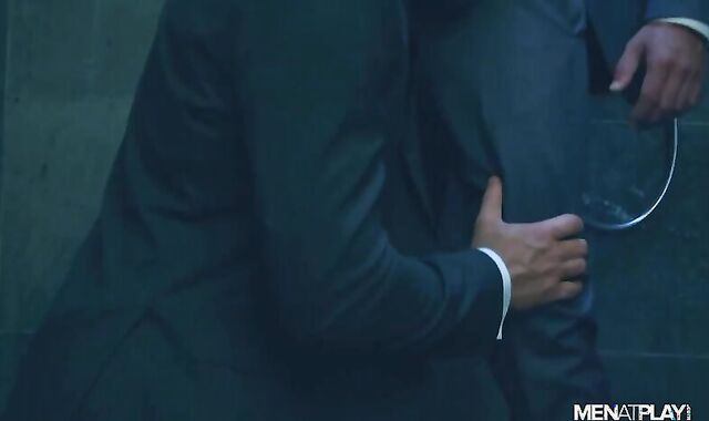 2 wet Editor's Cut - Logan Moore + Hector De Silva