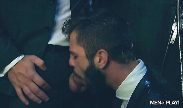 2 wet Editor's Cut - Logan Moore + Hector De Silva