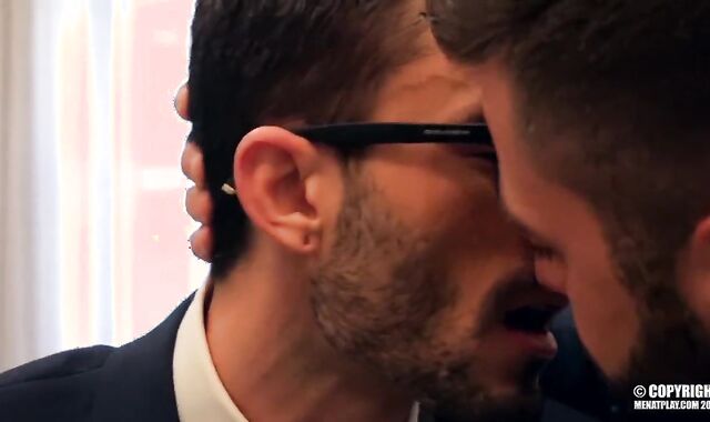 Suit And Bind boys, pulverize