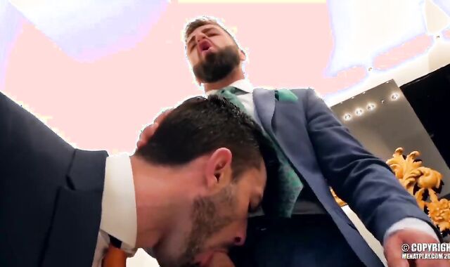 Suit And Bind boys, pulverize