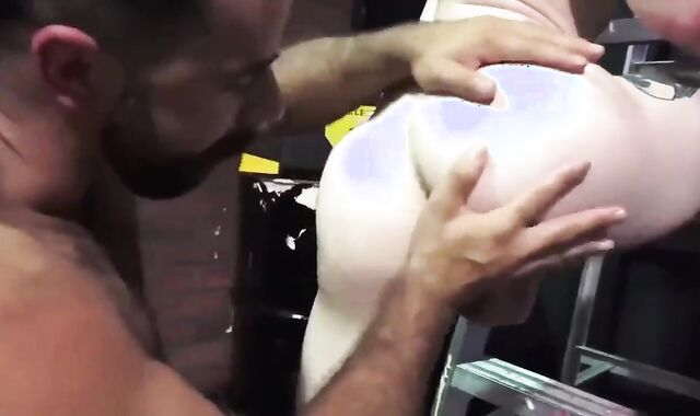 brawny bare enjoys To Slap His man meat - I Met Him On Sxtinder.com