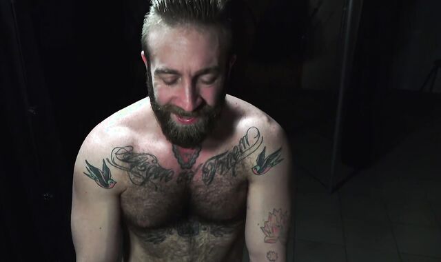 RawDads.com: Drew agrees to raunchy poking