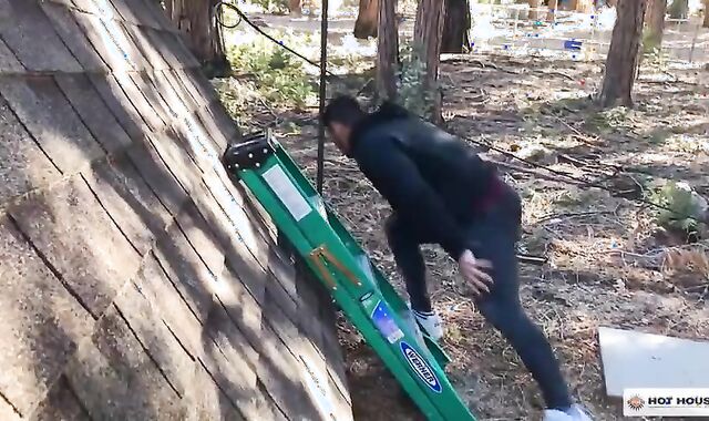 Arad Winwin nails Hunter Smith in nature's outfit