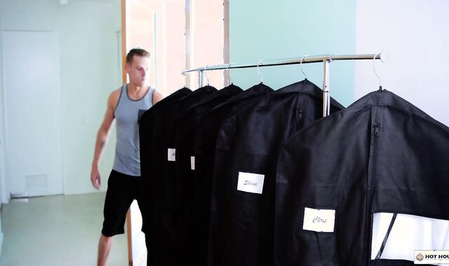 Crimson-super-steamy Building: Tattooed Austin Avery dreams deep-throating drill-stick