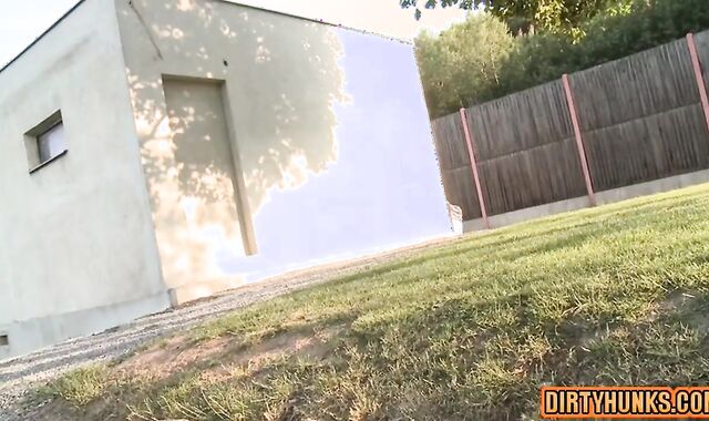 Towheaded twunk Barebacks lusty cock outside