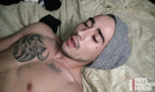 nailing unshaved Hetero boy