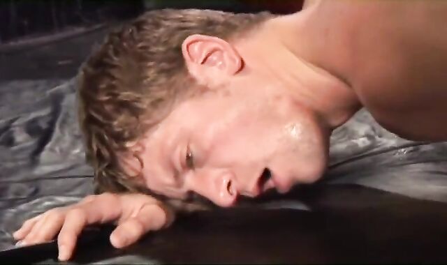 Bottoms Lovin’ bare 10-Pounder