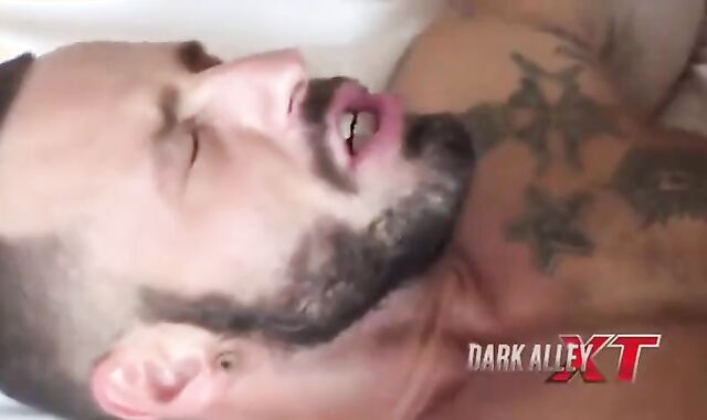 Antonio Miracle plunged