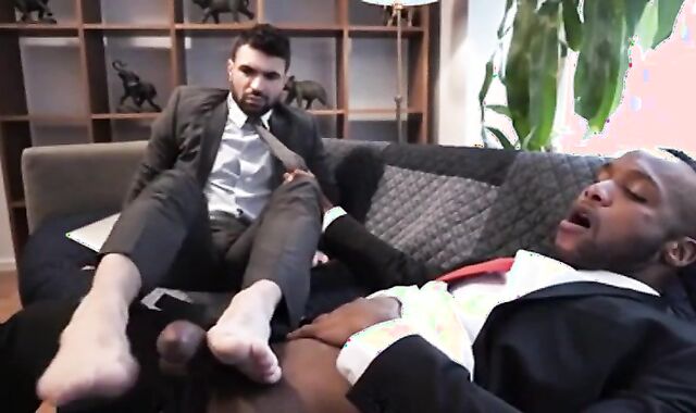 Suit unprotected Manuel Skye Andre Donovan And Ian Greene