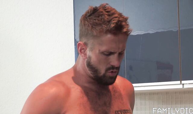 Family Boner: Cub Joe Ex ass poked scene