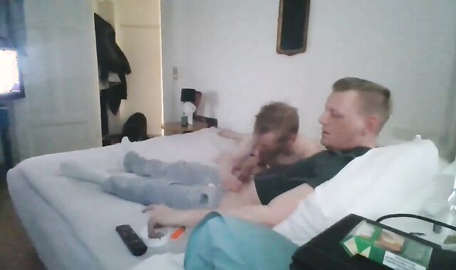 20 Flow Cumdump Squealer receives Barebacked