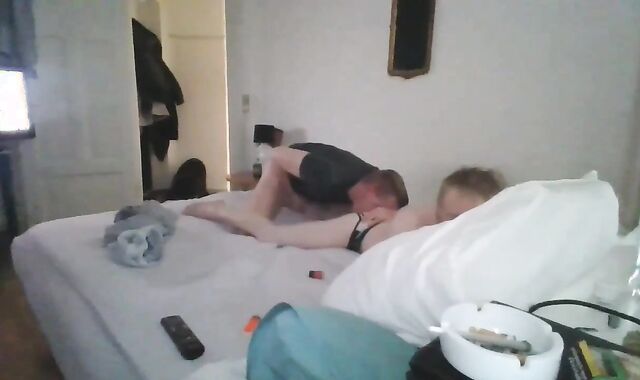 20 Flow Cumdump Squealer receives Barebacked