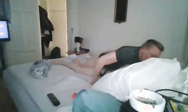 20 Flow Cumdump Squealer receives Barebacked