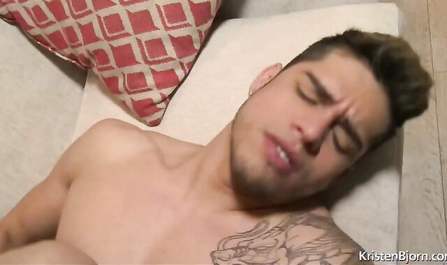 Marcos Oliveira And Delan Benobe