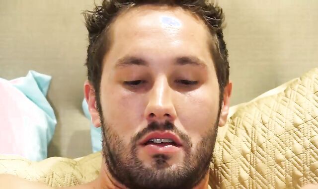 Dominic Santos Jeff Powers sans a love glove