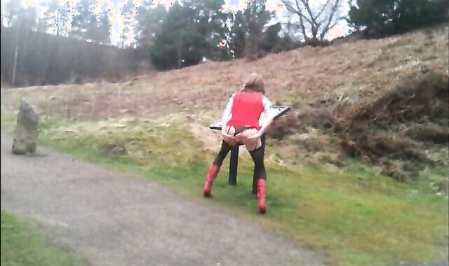 Tranny undressing in public