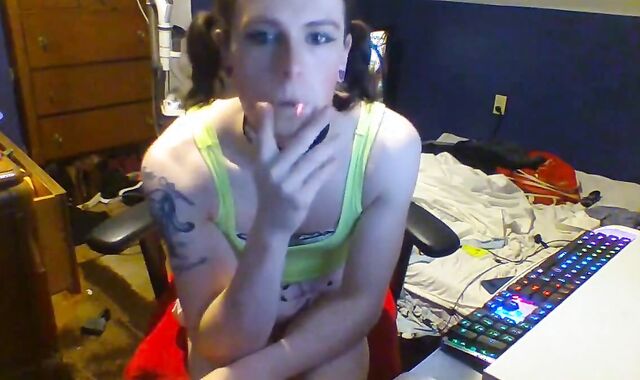 Ashley Valentine smokes and jerks