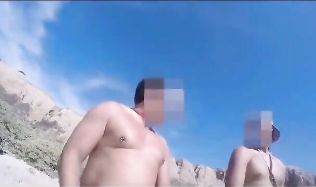 Bronha com primo hetero na praia parte 2