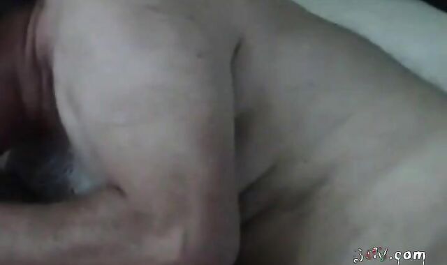 Grandpa loves to suck cock of younger