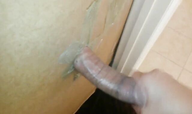 Homemade gloryhole big cock