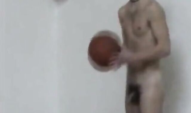 NAKED BASKETBAlL