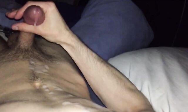 Twink cumshot