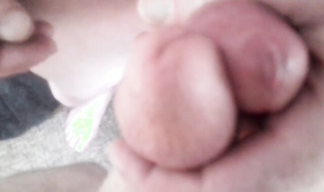 My buddy wanking our cocks together