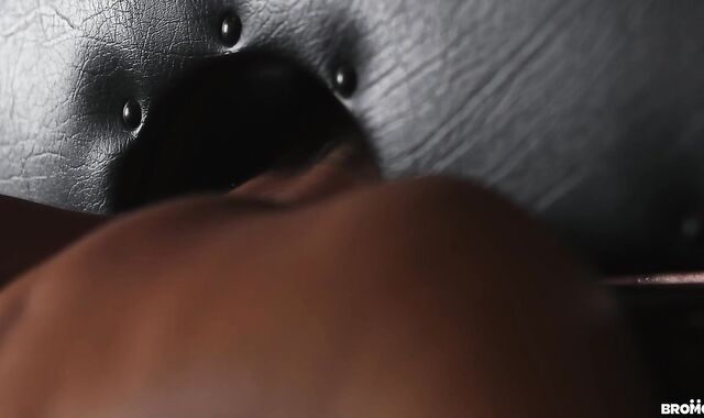 taught And Milked - Sean Glimpse Yankee nail