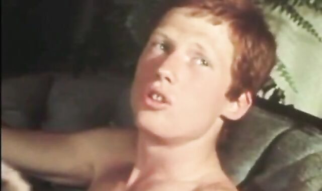 Bimbo Ginger With A gigantic wood