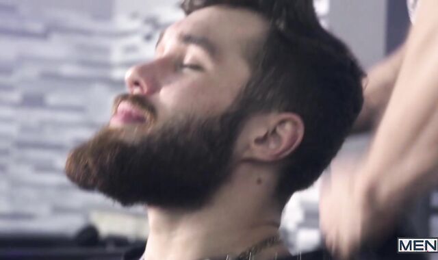 butt Controller - Ethan Pursue & Morgan Blake Facial Cumshot nail