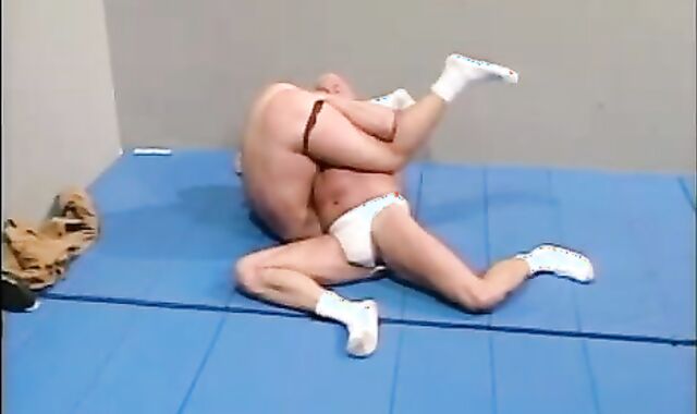 Muscle Teddies Grapple And smash