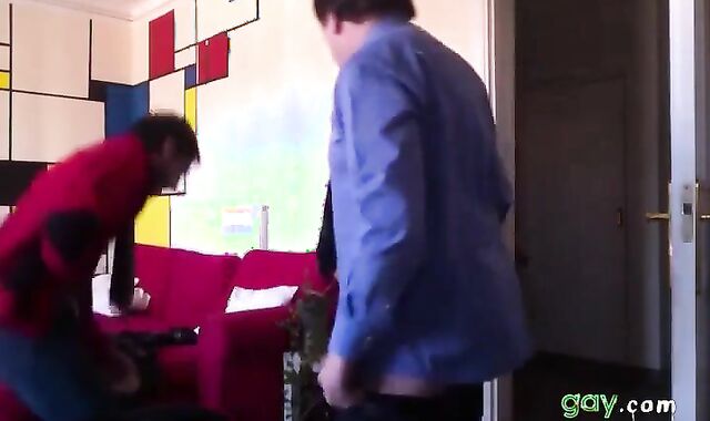 Amateur Gay Man Sucks a Delicious Older Man