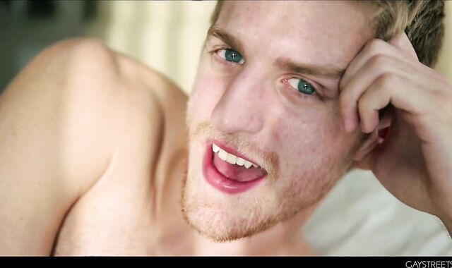 Levi Michaels And Max Carter Flip Fuck