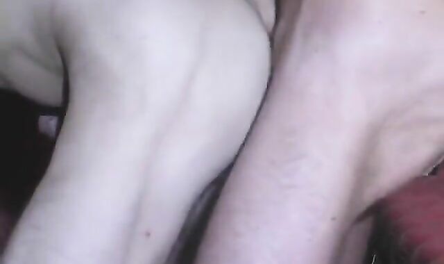 Raw Bareback Amateur Takes on Big Cock