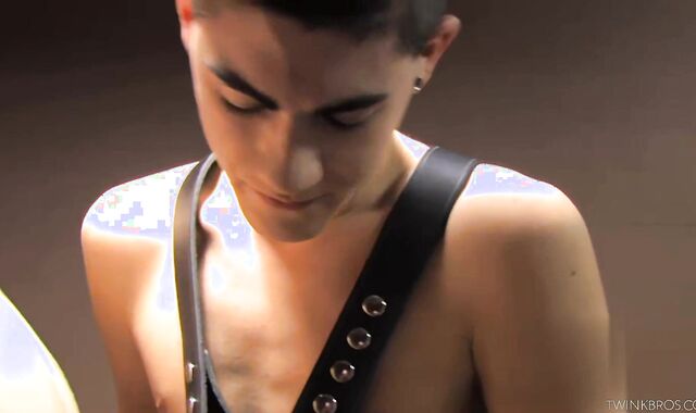 Bareback Bondage With Rad And Miles