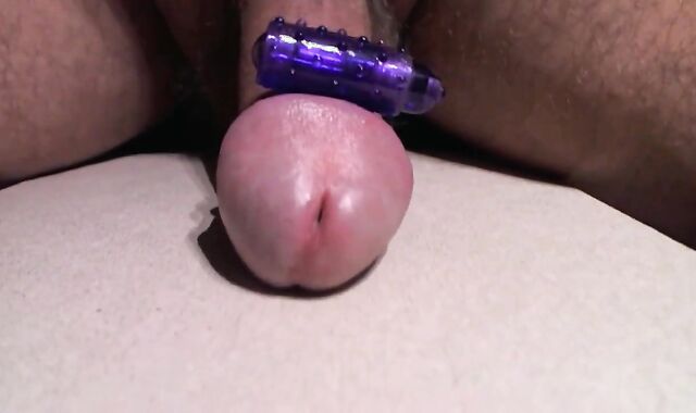 Vibrating Solo to a Close-Up Cum