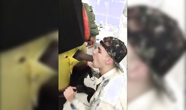 Daddy's Piss Drinking Twink in the Locker Room