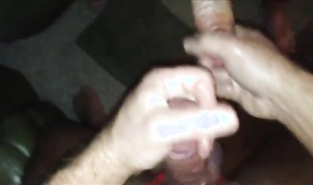 Big Cock Covered in Cum Gets a Hot Cleanup!