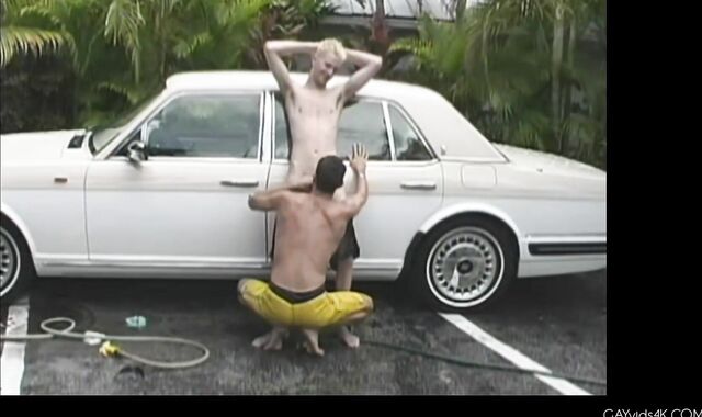 Andrew And Joey Tropical Twinks