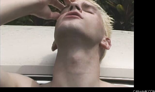 Andrew And Joey Tropical Twinks