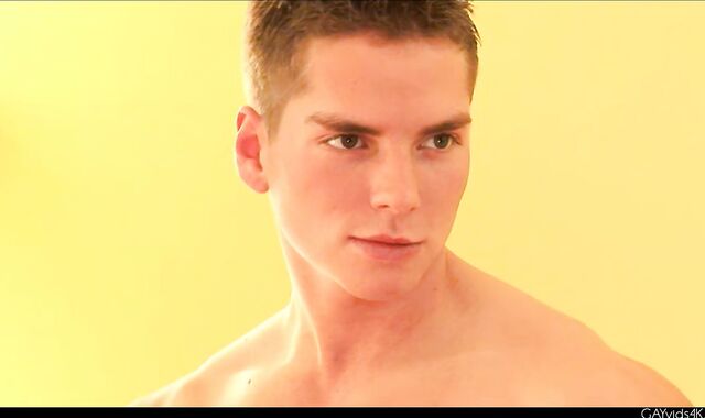 Bobby Harron Photosession Video