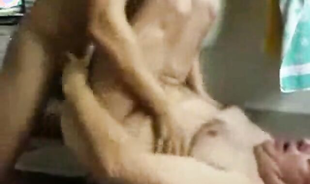 Daddy Barebacks a Younger Lad