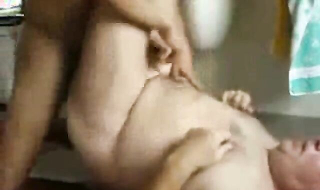 Daddy Barebacks a Younger Lad