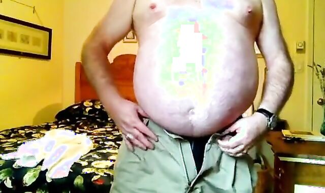 Bear Daddy's Striptease