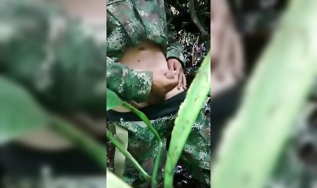 Soldier Beats Off Outdoors - Amateur Latin Military Handjob