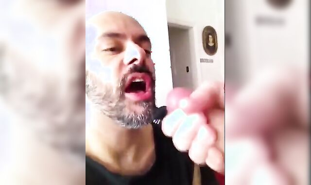 Cum Eating Amateur Blowjob